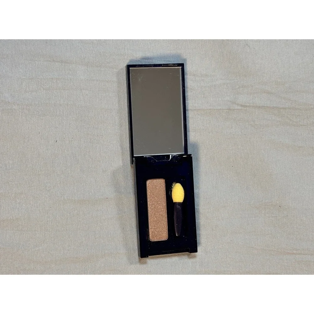 Estee Lauder *applicator will